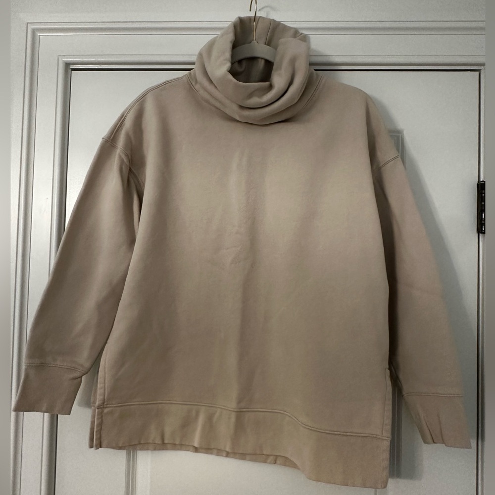 Athleta Women’s Cream Turtleneck Jersey Top